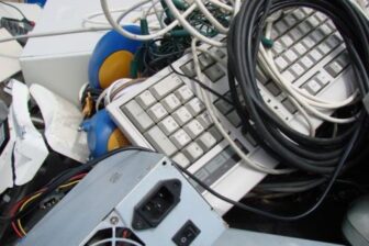 Pozbądź się elektrośmieci i pomóż Kościołowi w Potrzebie !