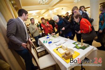 Degustacja eko-produktów przyciągneła licznych gości