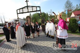 Stróżna pożegnała obraz Miłosierdzia Bożego