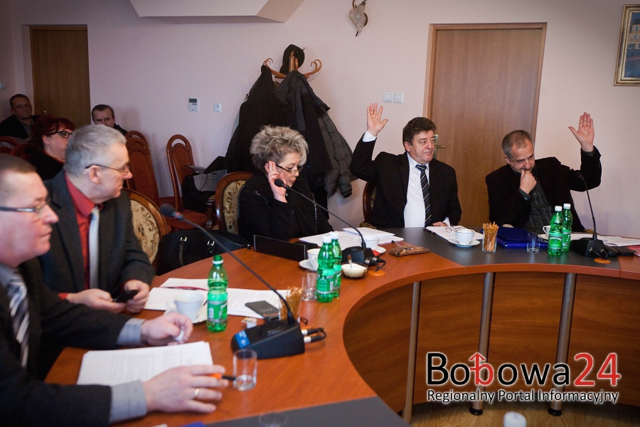 III Sesja Rady Miejskiej w Bobowej – budżet na 2015 rok i wynagrodzenie burmistrza