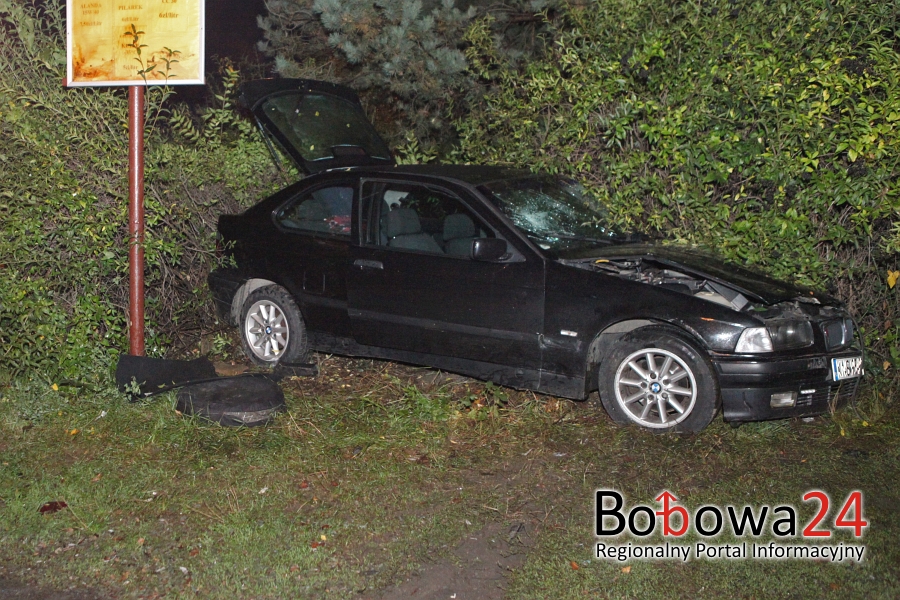 Urwane koło i BMW w krzakach finał nocnej kolizji Bobowa24
