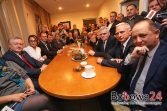 Wieczór radości, wieczór wyborczy. PiS świętuje (TV)