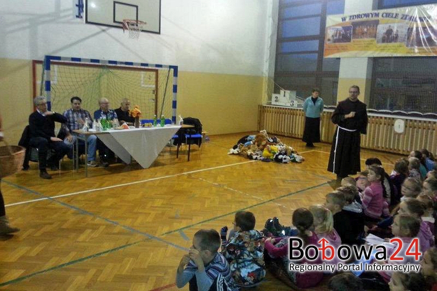 Św. Marcin obdarował dzieci z ZSP w Wilczyskach