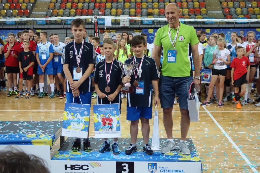 Brąz dla uczniów z gminy Bobowa w Ogólnopolskim Turnieju Kinder+Sport w Częstochowie