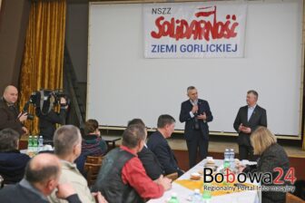 Solidarność spotkała się przy pączku. Towarzyszyli im posłowie, senator Kogut oraz samorządowcy