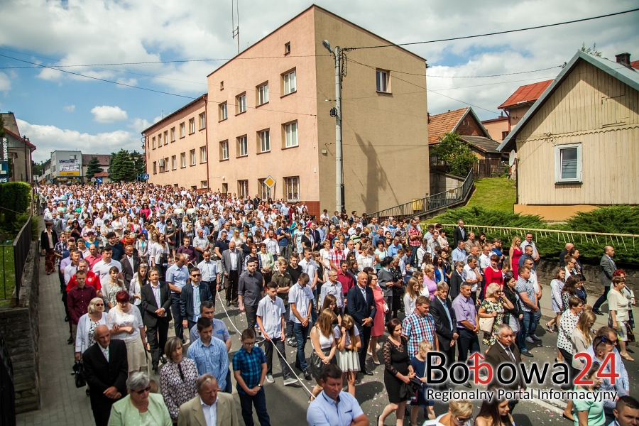 Setki wiernych przeszło w procesji Bożego Ciała ulicami Bobowej
