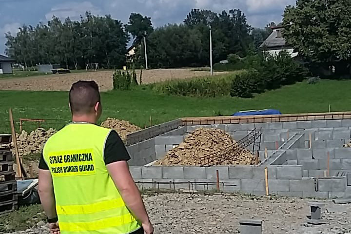 Gmina Bobowa: Ukraińcy nielegalnie pracowali na budowie! Zatrzymała ich straż graniczna