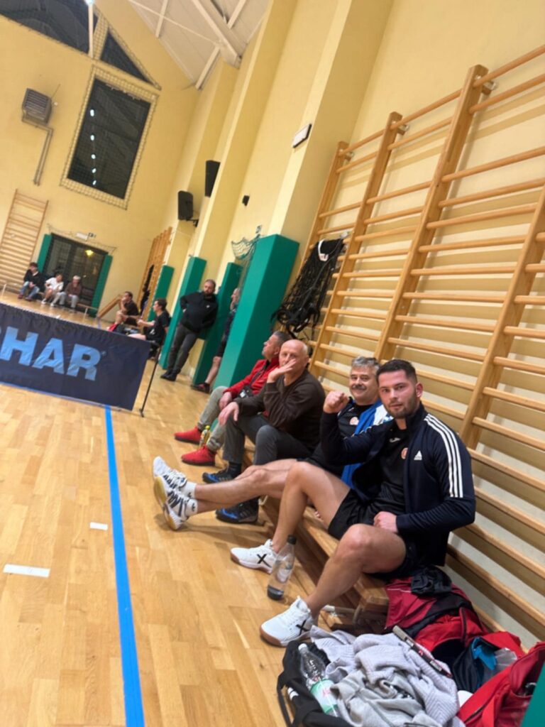 2860a749-8c02-4160-a8c3-cdf18bf06974-768x1024