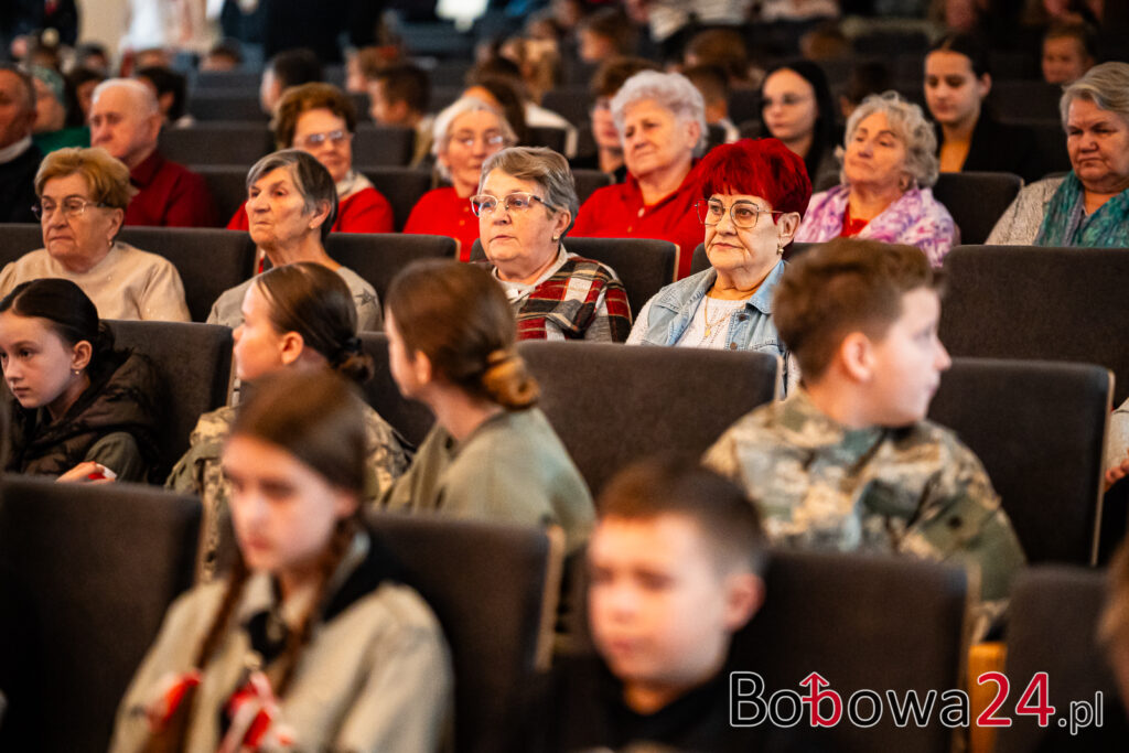 2025-11-06-Bobowa-2-konkurs-piosenki-patriotycznej-14-z-59-1024x683