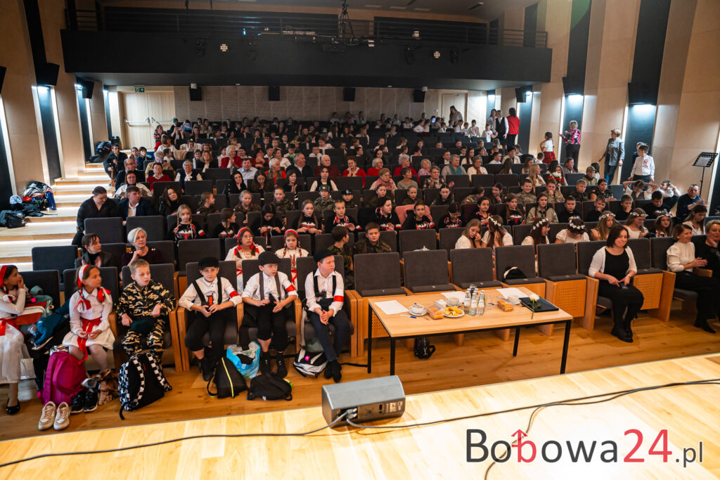 2025-11-06-Bobowa-2-konkurs-piosenki-patriotycznej-27-z-59-1024x683
