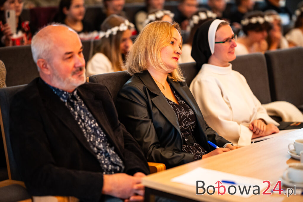 2025-11-06-Bobowa-2-konkurs-piosenki-patriotycznej-4-z-59-1024x683