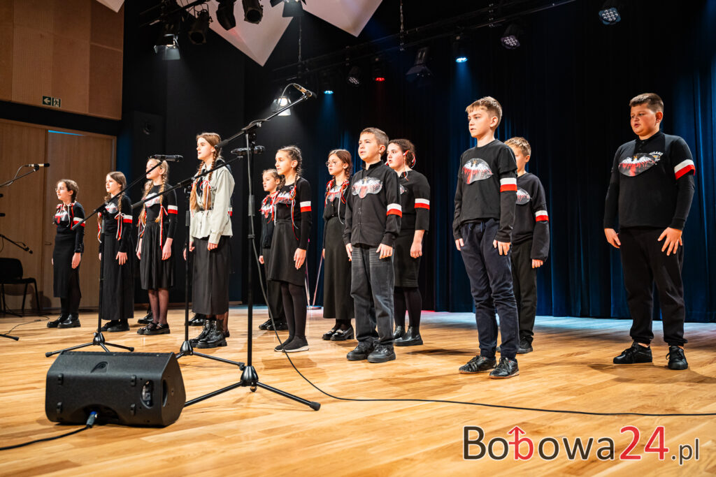 2025-11-06-Bobowa-2-konkurs-piosenki-patriotycznej-46-z-59-1024x683