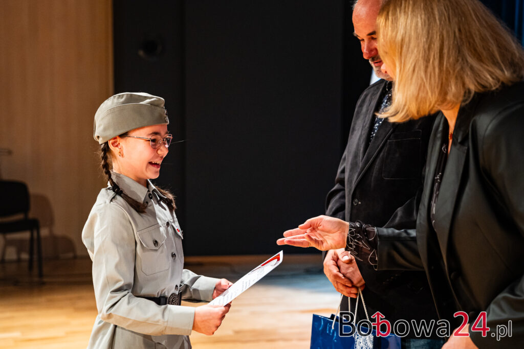 2025-11-06-Bobowa-2-konkurs-piosenki-patriotycznej-47-z-59-1024x683