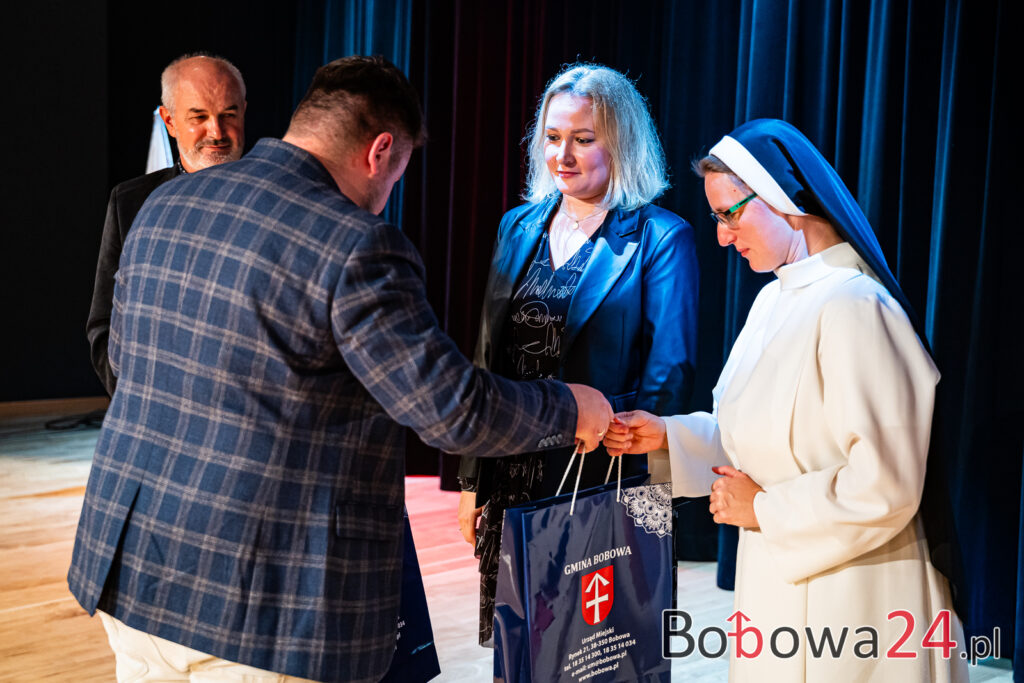 2025-11-06-Bobowa-2-konkurs-piosenki-patriotycznej-58-z-59-1024x683