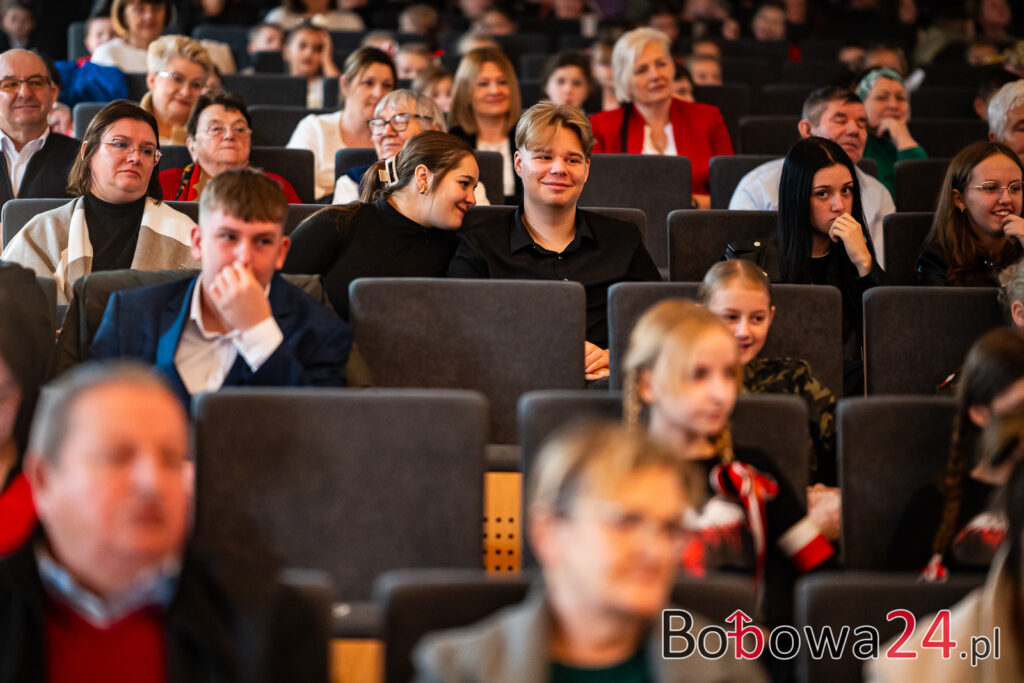 2025-11-06-Bobowa-2-konkurs-piosenki-patriotycznej-7-z-59-1024x683