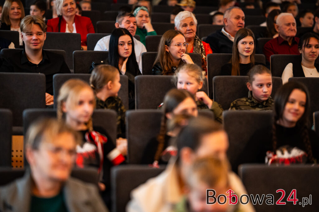 2025-11-06-Bobowa-2-konkurs-piosenki-patriotycznej-8-z-59-1024x683