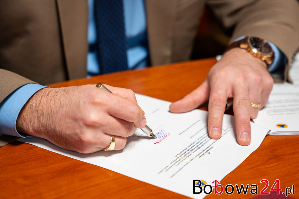 Podpisanie-Umowy-Bobowa-11-1024x683