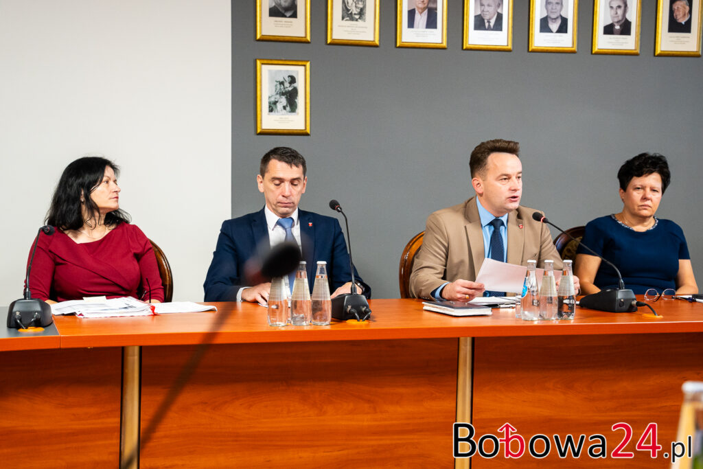 Sesja-Rady-Gminy-Schron-Bobowa-12-1024x683