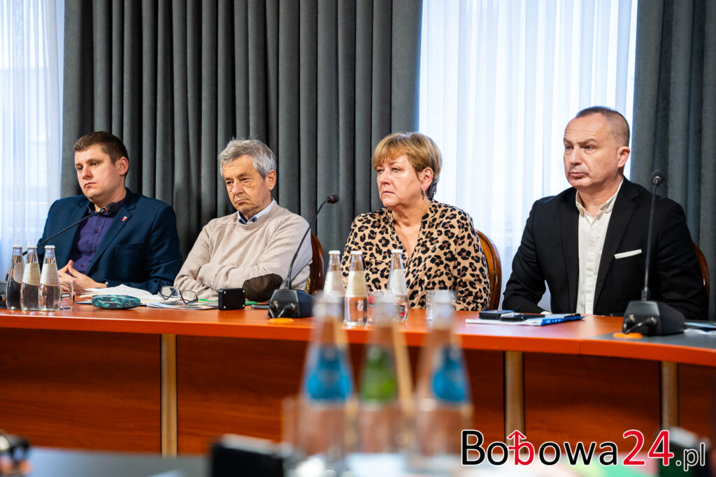 Sesja-Rady-Gminy-Schron-Bobowa-13-1024x683