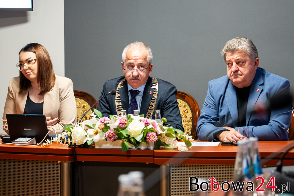 Sesja-Rady-Gminy-Schron-Bobowa-16-1024x683