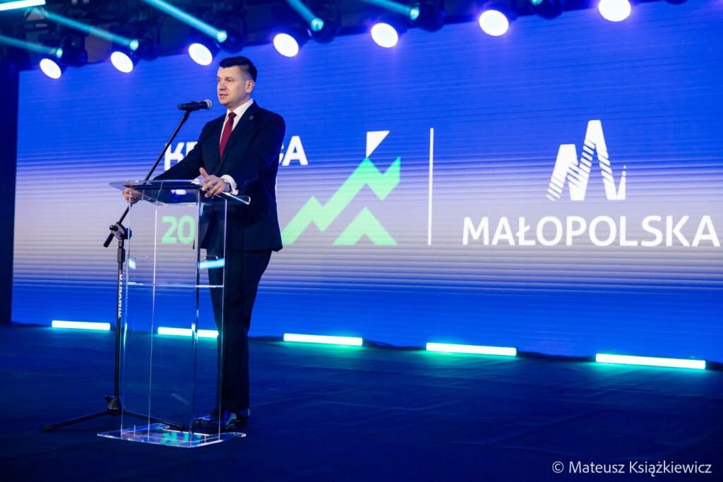 m10-Krynica-Forum-Krynica-Zdroj-5T1A4737-1024x683