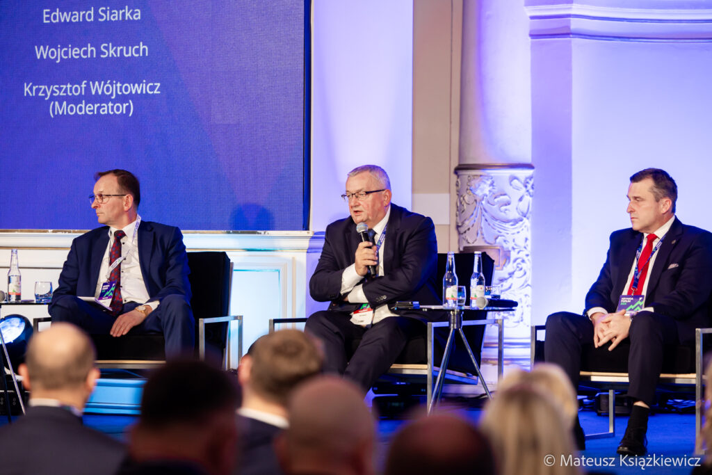 m100-Krynica-Forum-Krynica-Zdroj-5T1A5250-1024x683