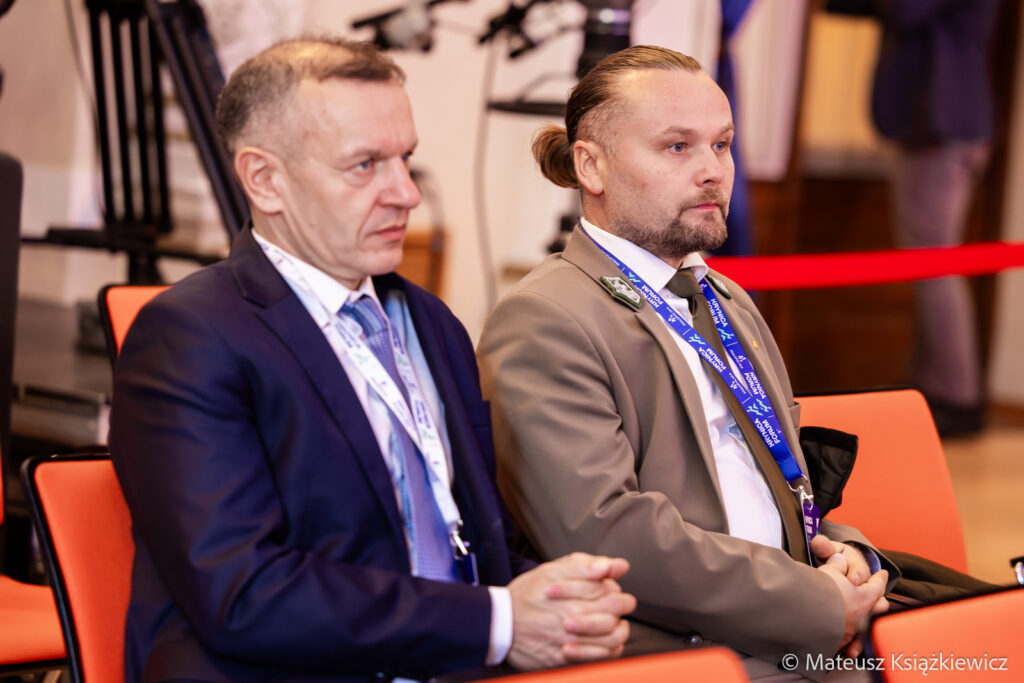 m102-Krynica-Forum-Krynica-Zdroj-5T1A5262-1024x683