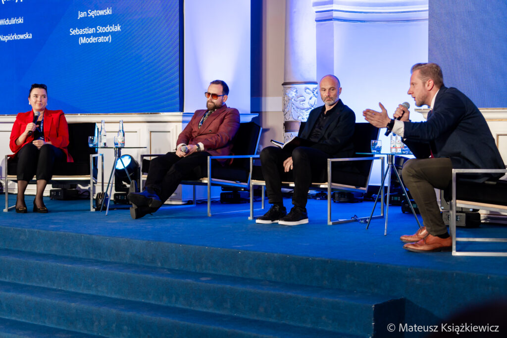 m110-Krynica-Forum-Krynica-Zdroj-MMM08699-1024x683