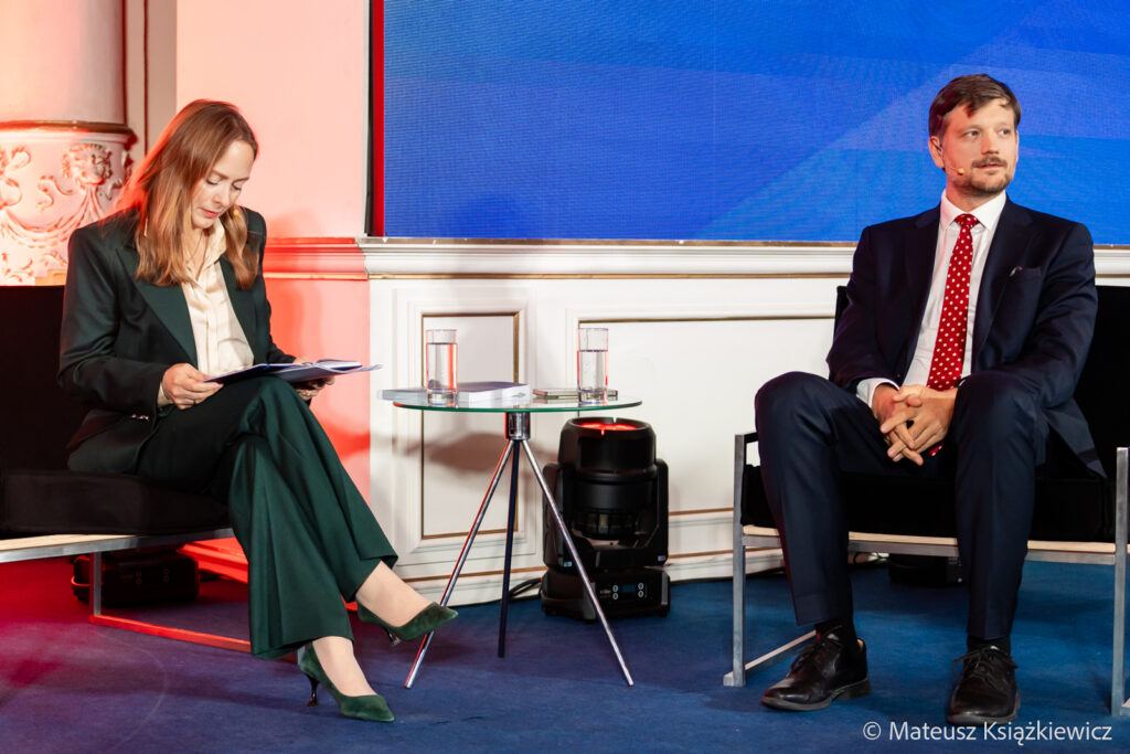 m118-Krynica-Forum-Krynica-Zdroj-MMM08720-1024x683