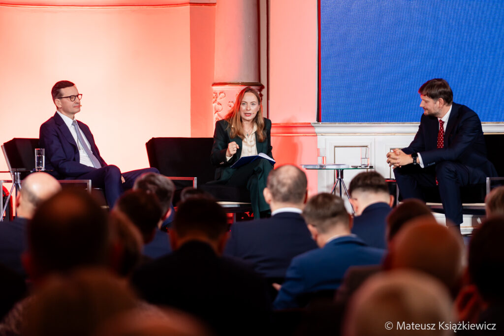 m129-Krynica-Forum-Krynica-Zdroj-MMM08811-1024x683