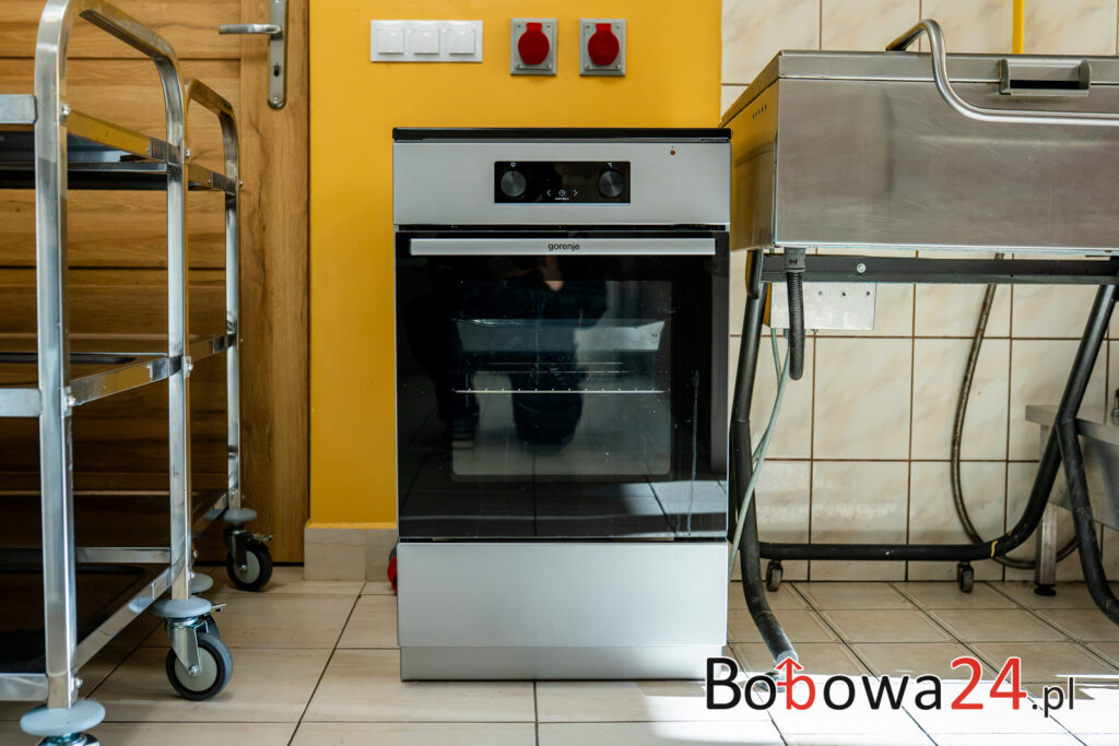 m15-Nowy-Sprzet-Kuchenny-Strozna-DSC05007-1024x683