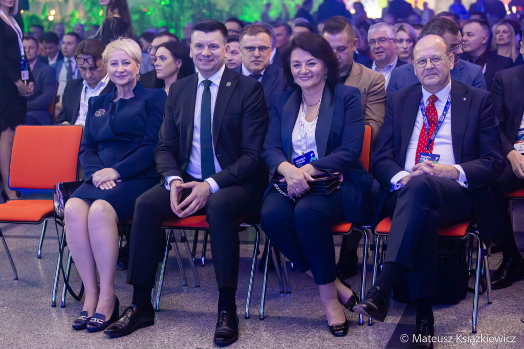 m156-Krynica-Forum-Krynica-Zdroj-5T1A6111-1024x683