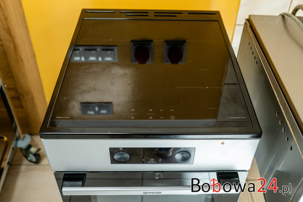m17-Nowy-Sprzet-Kuchenny-Strozna-DSC05011-1024x683