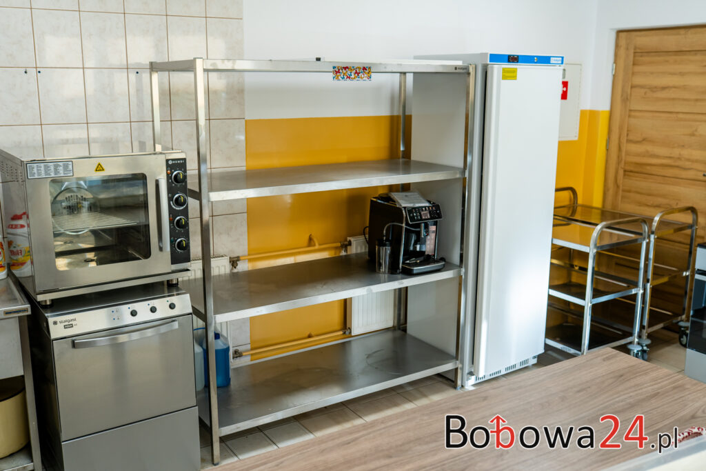 m20-Nowy-Sprzet-Kuchenny-Strozna-DSC05015-1024x683