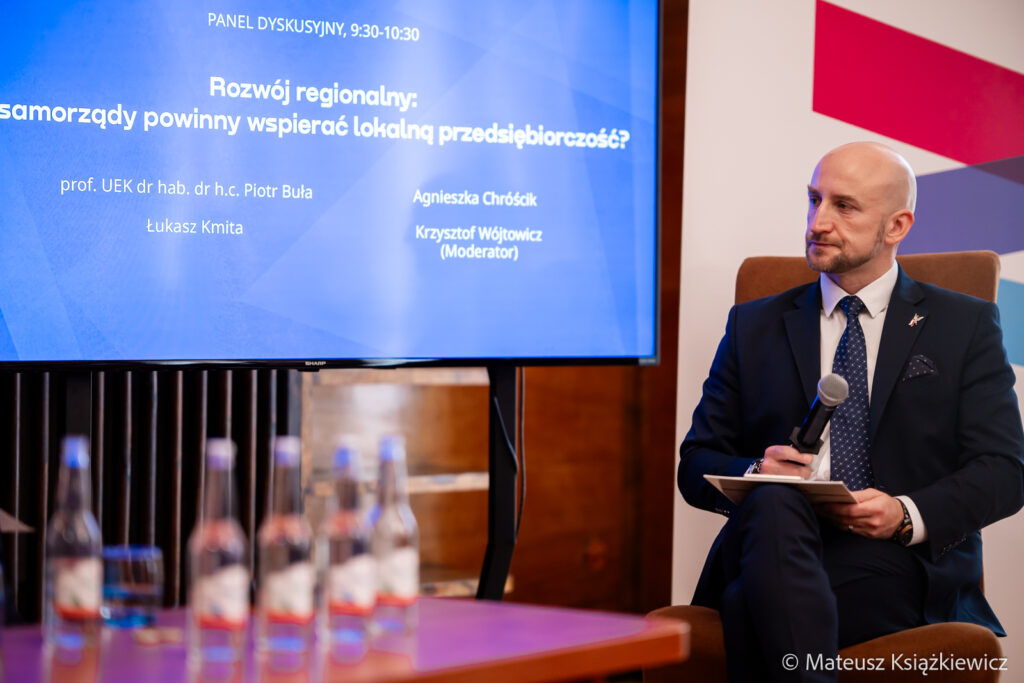 m46-Krynica-Forum-Krynica-Zdroj-MMM08358-1024x683