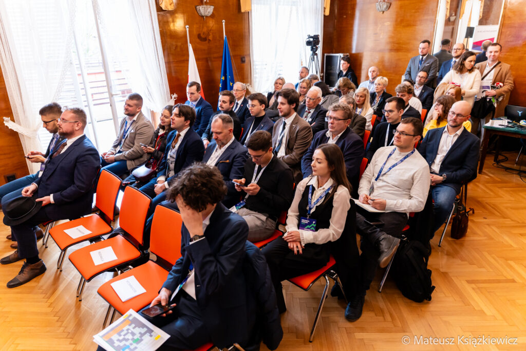 m68-Krynica-Forum-Krynica-Zdroj-MMM08589-1024x683