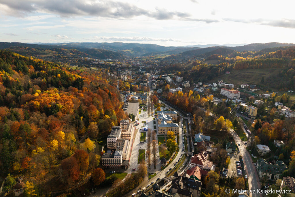 m7-Krynica-Forum-Krynica-Zdroj-DJI_20251029141844_0748_D-1-1024x683