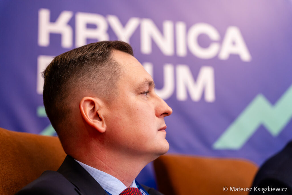 m70-Krynica-Forum-Krynica-Zdroj-MMM08598-1024x683