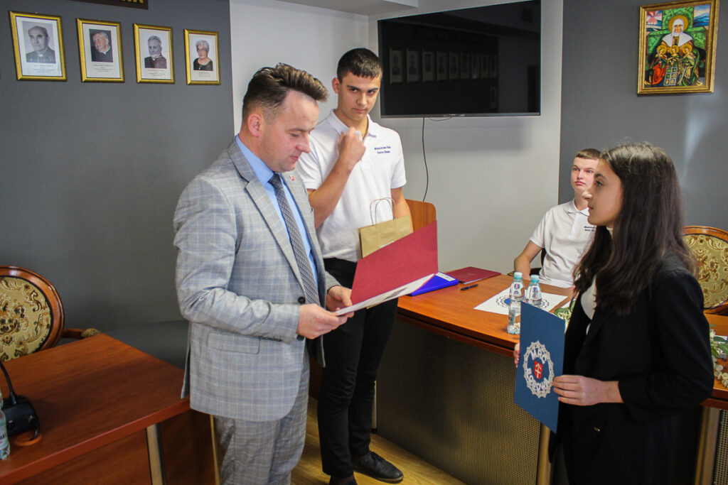 sesja-mrg-19.11.2025-7-1024x683