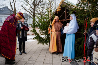 Dary Panu kosztowne złożyli – bobowski Orszak Trzech Króli znów zachwycił