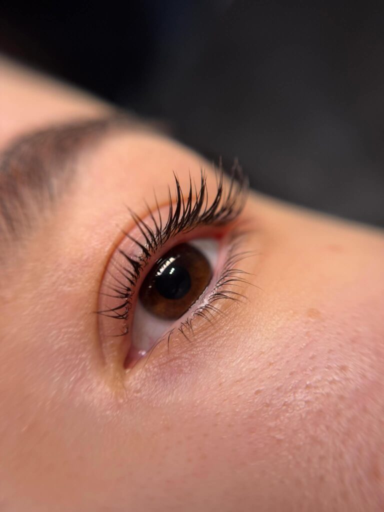 9af7e269-c6fc-4a11-a9c6-d3eb03c518f3-768x1024