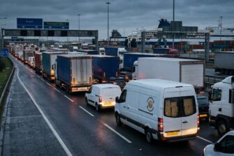 Logistyka części samochodowych od środka dlaczego paczka nie przyjeżdża na czas