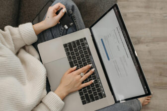 Czy zakupy online wkrótce zastąpią handel detaliczny?