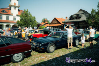 Motoryzacyjne perełki opanowały Nowy Sącz. XVIII Zlot Zabytkowych Pojazdów przeszedł do historii
