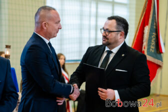 Nagrody dla nauczycieli z Bobowej. Doceniono przedstawicieli dwóch szkół